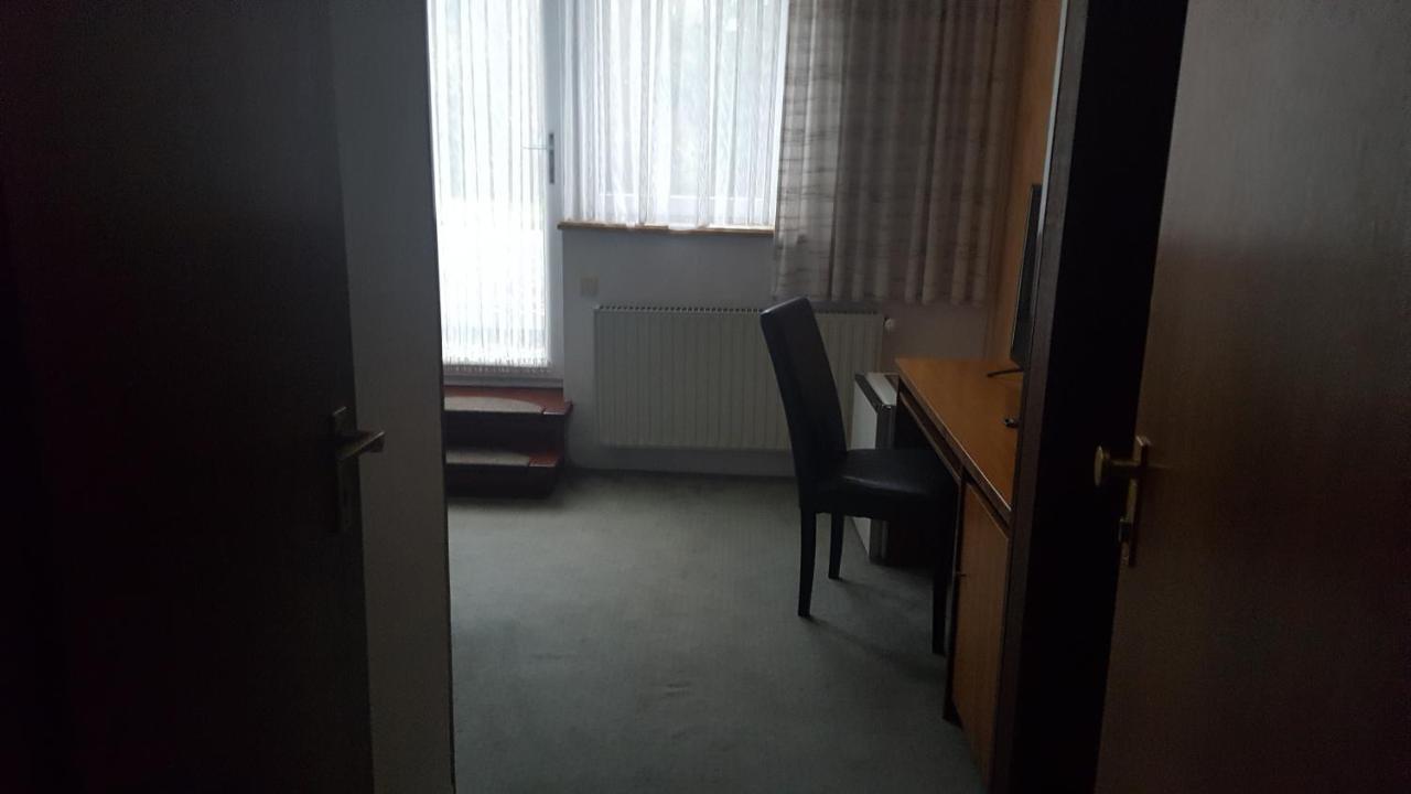 Zimmer Im Gruenen Wuppertal Exterior foto