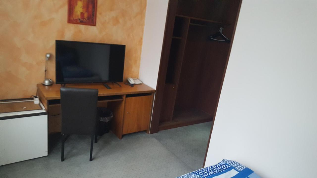 Zimmer Im Gruenen Wuppertal Exterior foto